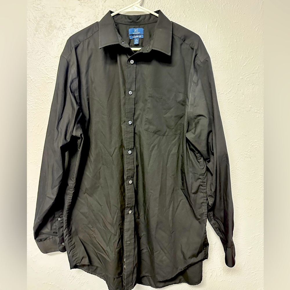 Men’s two XL long sleeve cotton dress shirt